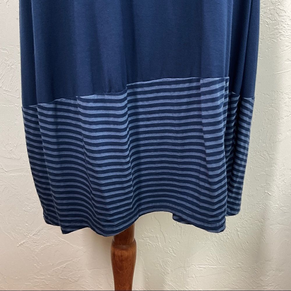 4/$16 Heartstring Blue Striped Panel Short Sleeve Shift Dress Medium - Picture 2 of 6